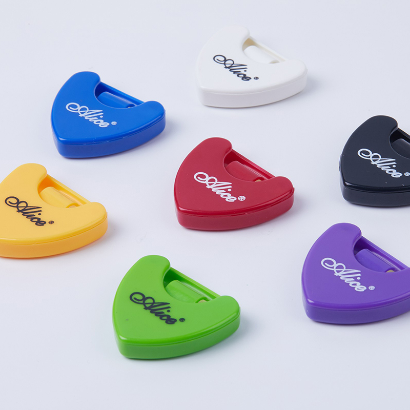 A010A Triangular Plastic Pick Holder