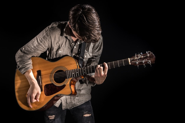 How to Increase Your Guitar Playing Speed on Acoustic Steel Strings?