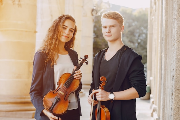 Everything about Plucking Violin Strings: What, Why, and How-To