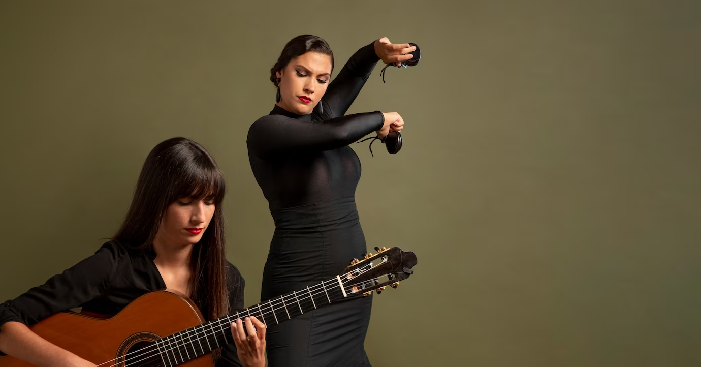Classical Guitar Nylon String VS Steel String, Which Is Suitable for Playing Flamenco?